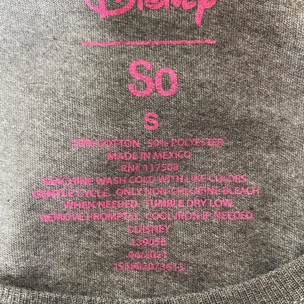 Disney Tee, Small - Picture 4 of 6